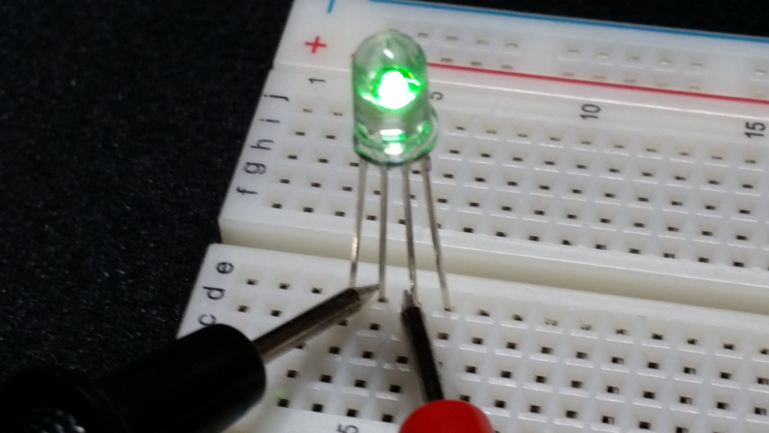 using common cathode led with common adone output